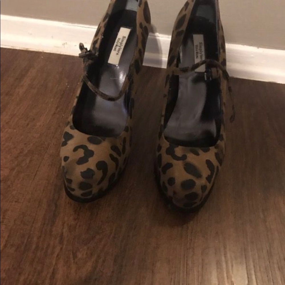 Vera Wang pre owned size 8